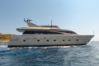 M/Y Anamel, Admiral 90