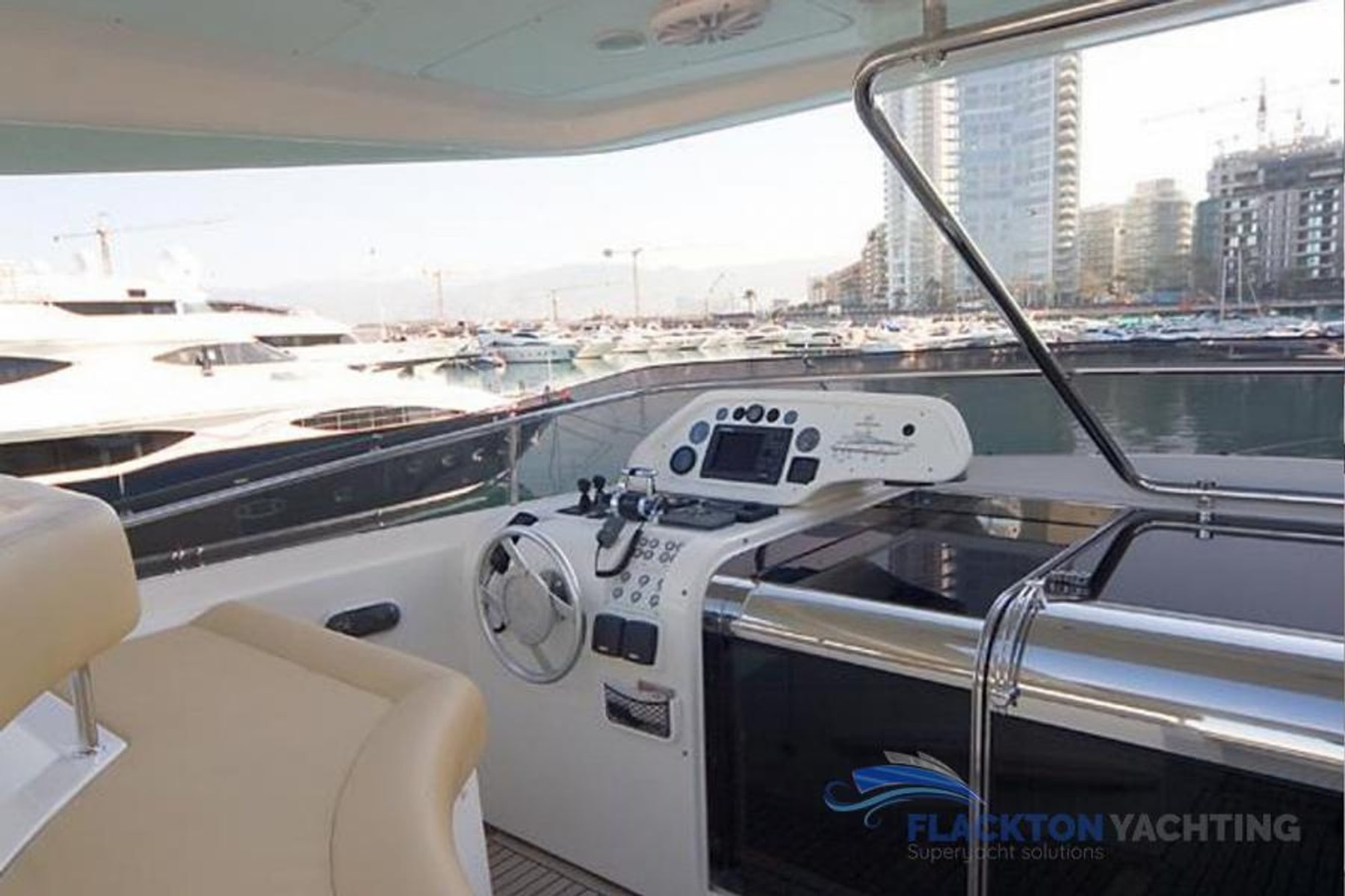 Ferretti Custom Line — 14