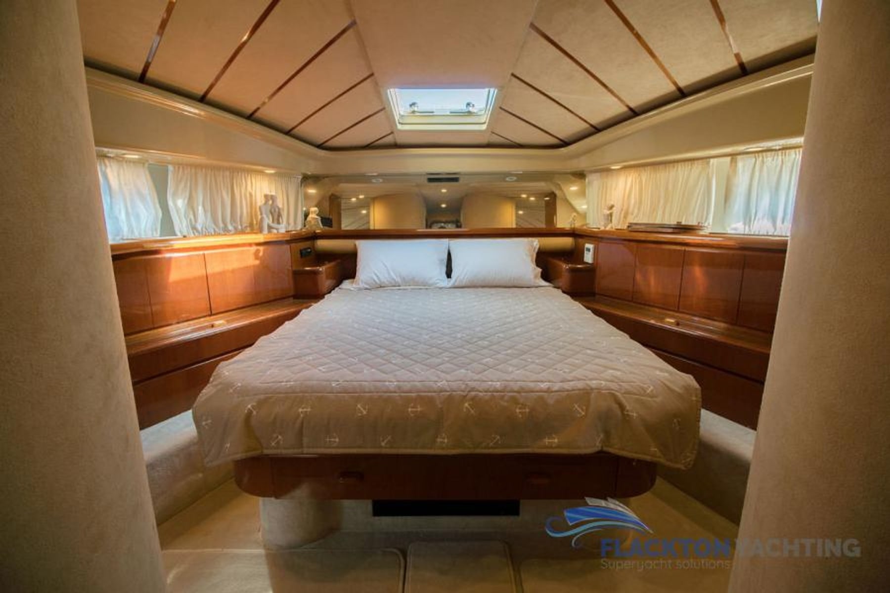Ferretti — 7