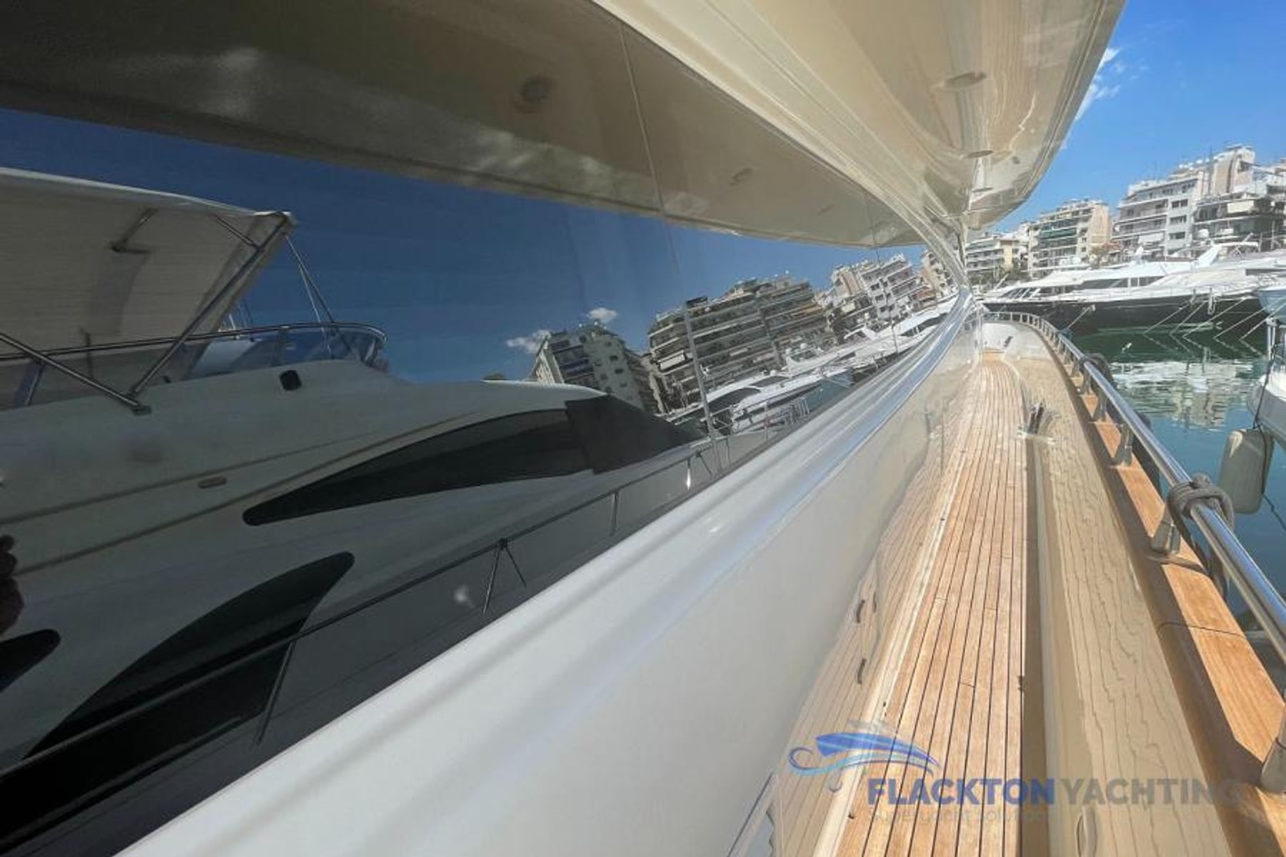 Motor Yacht — 50