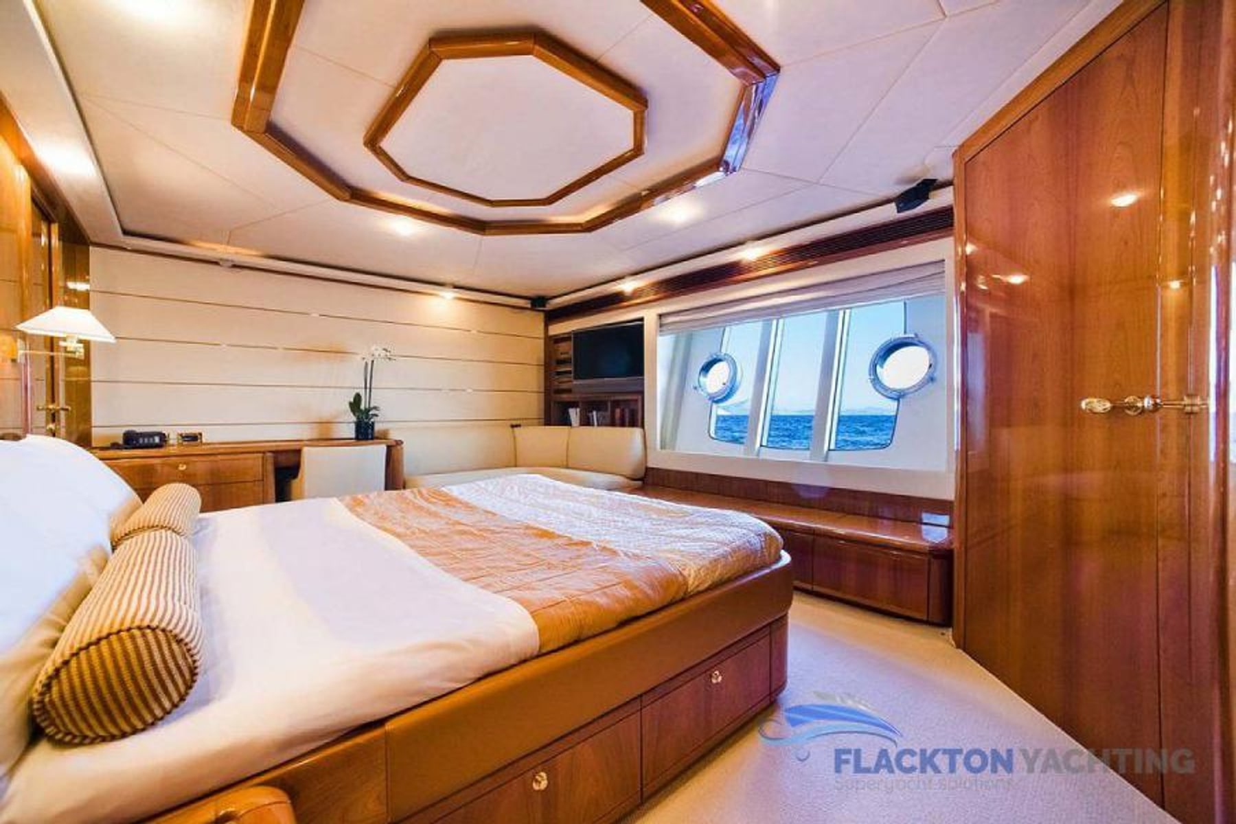 Ferretti — 14