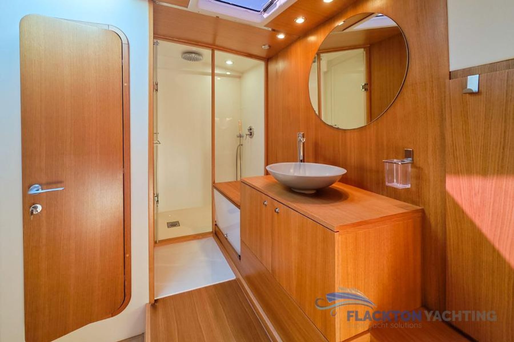 CALA DI LUNA — 23
